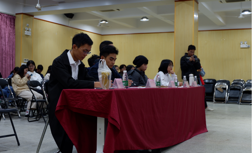 大学生院际辩论赛季军赛555.png