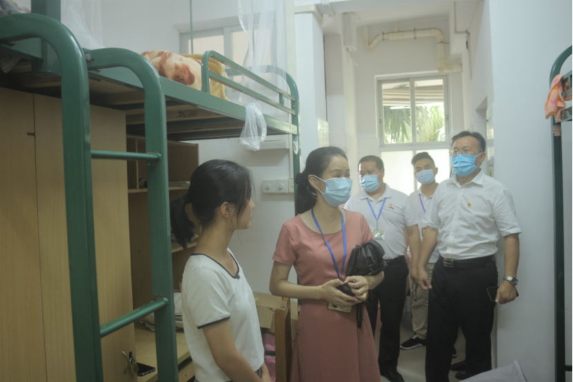 9月5日 会计学院2021级新生宿舍走访慰问活动751.png